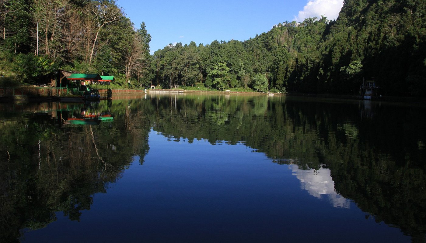 Boating at Aritar Lake